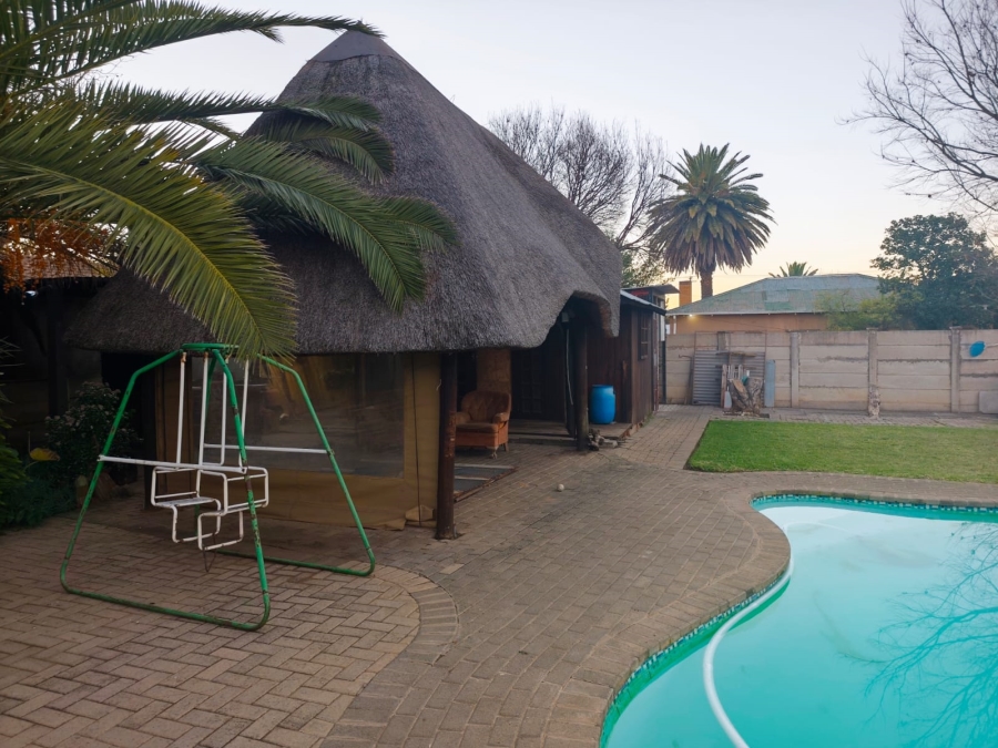 5 Bedroom Property for Sale in Wilgehof Free State